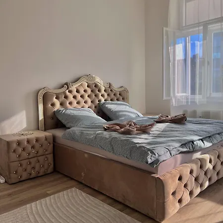 Apartament Queen *